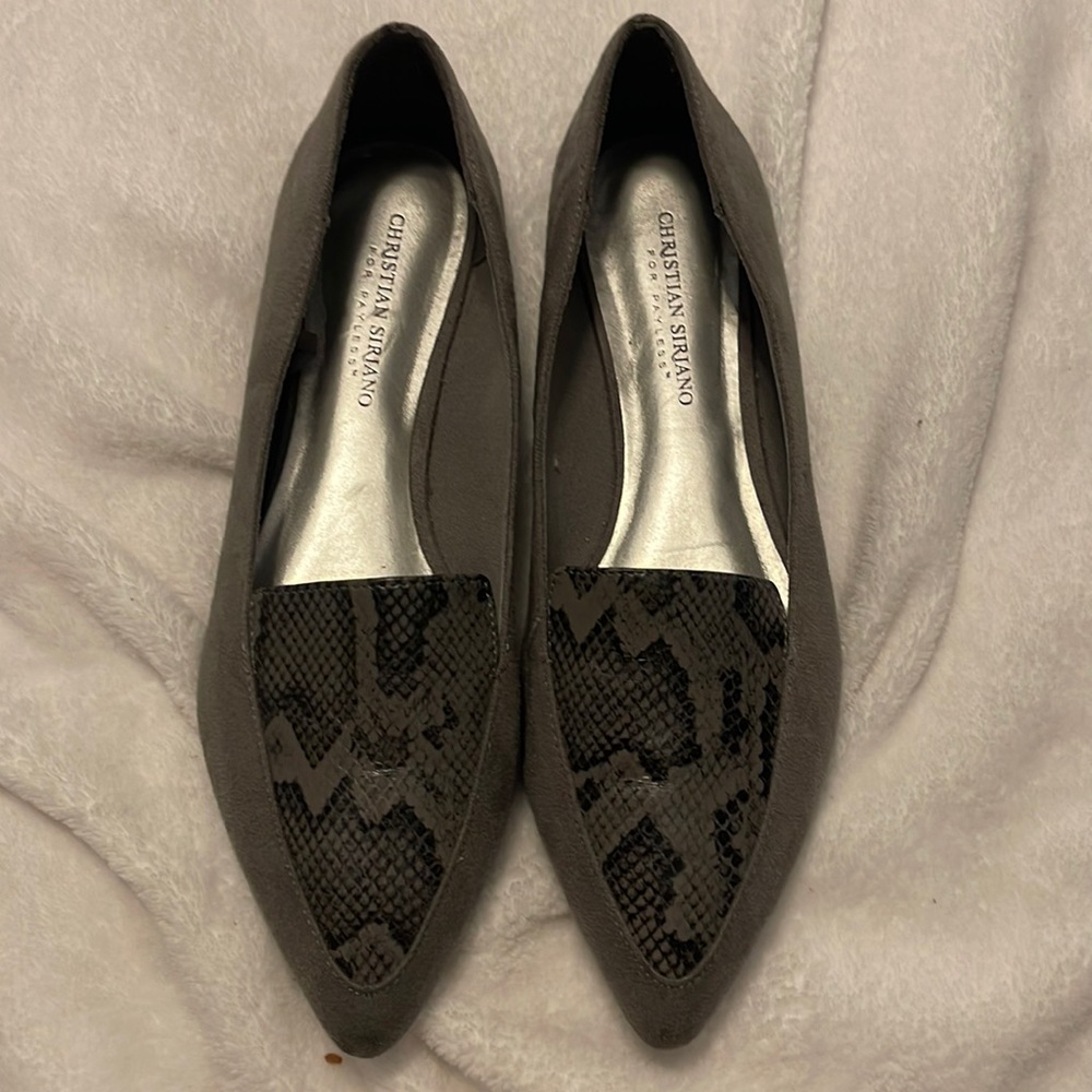 Women’s dress shoes